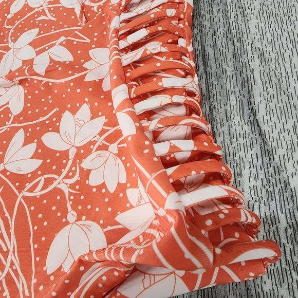 $90 (SW-3) Stone Cold Fox Swimsuit
Mystique Sandals & Hat - Picture 2 of 4